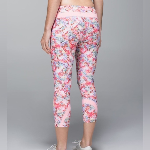 Lululemon Run Inspire Crop II Luxtreme Flowabunga Mini Multi/Bleached Coral - Picture 4 of 16